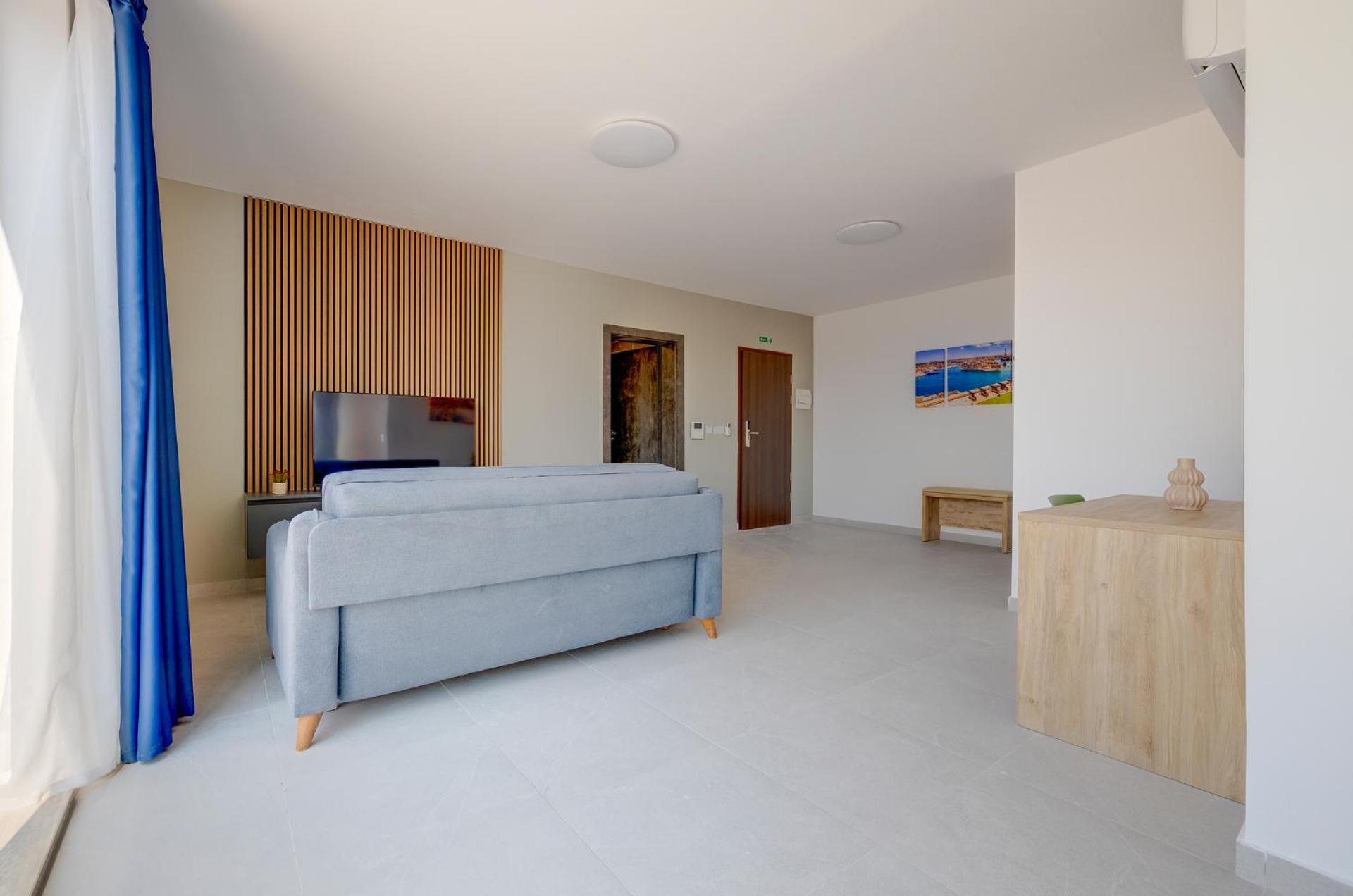 Wave Crest Holiday Apartments St. Paul's Bay Buitenkant foto