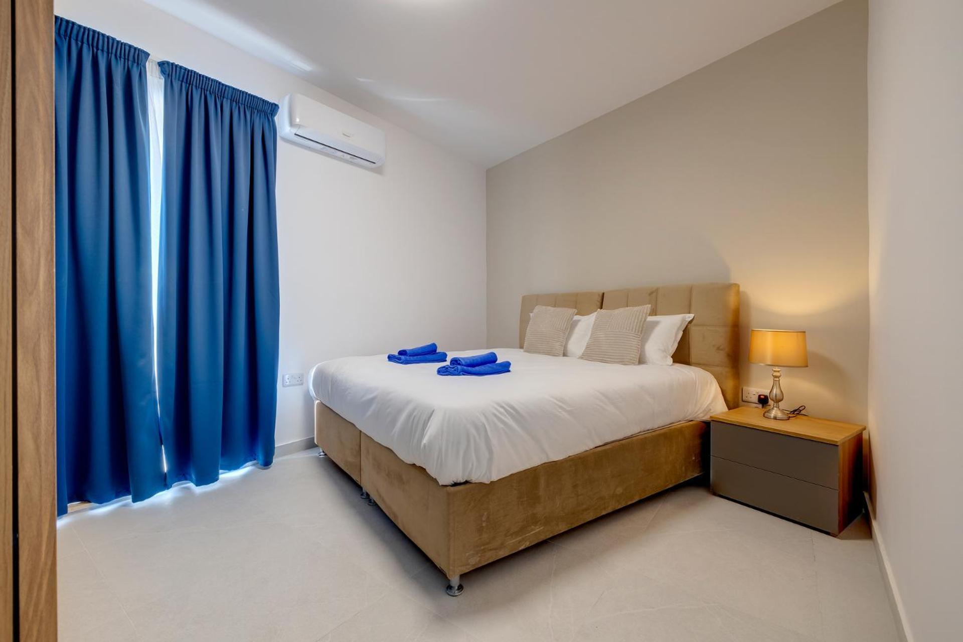 Wave Crest Holiday Apartments St. Paul's Bay Buitenkant foto