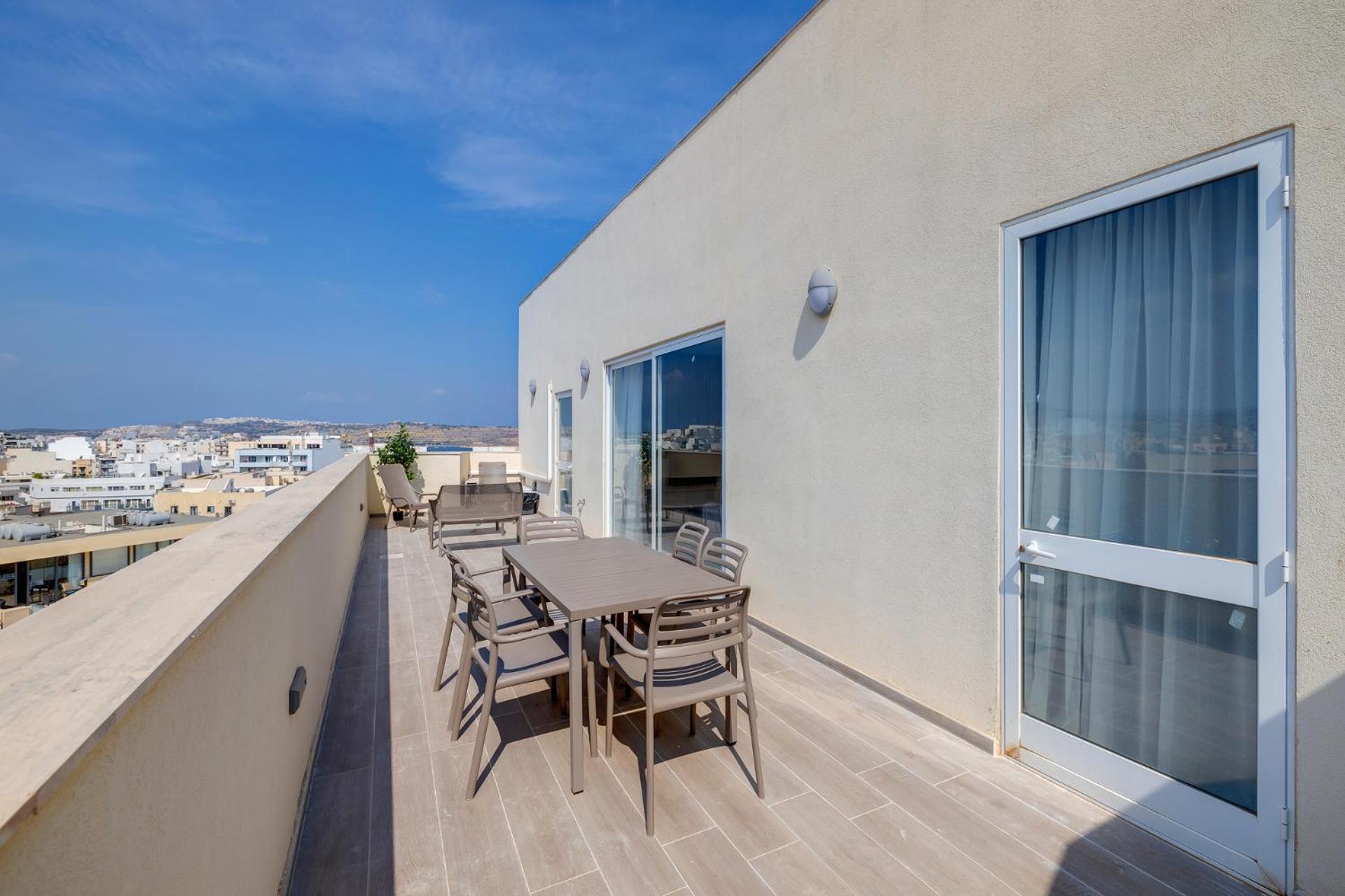 Wave Crest Holiday Apartments St. Paul's Bay Buitenkant foto